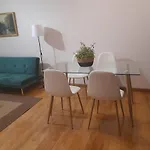 Centrico Con Wifi Y Parking De Coche Tamano Medio Apartament Onís