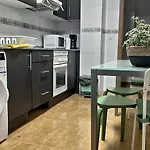 Centrico Con Wifi Y Parking De Coche Tamano Medio Apartament
