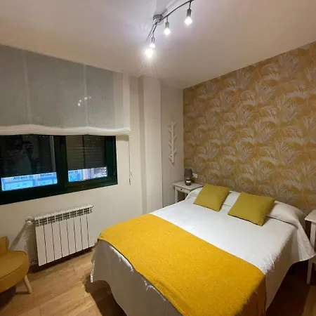 Centrico Con Wifi Y Parking De Coche Tamano Medio Onís