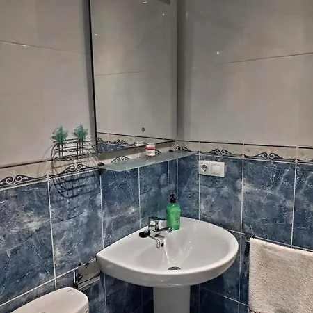 Centrico Con Wifi Y Parking De Coche Tamano Medio شقة Onís