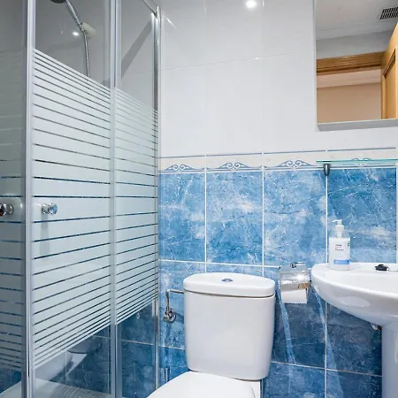 Centrico Con Wifi Y Parking De Coche Tamano Medio Onís