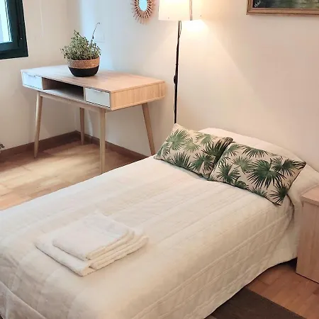 Centrico Con Wifi Y Parking De Coche Tamano Medio Onís