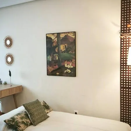 Centrico Con Wifi Y Parking De Coche Tamano Medio شقة *