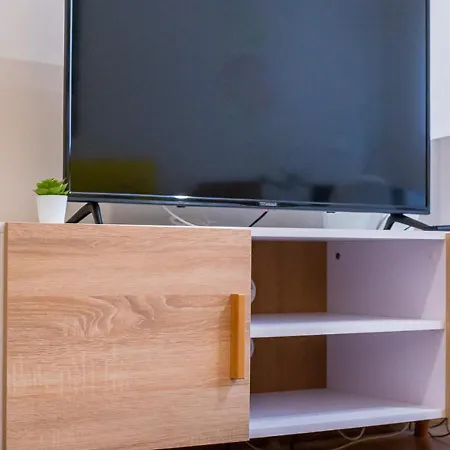 Centrico Con Wifi Y Parking De Coche Tamano Medio *