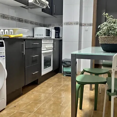 Centrico Con Wifi Y Parking De Coche Tamano Medio Daire